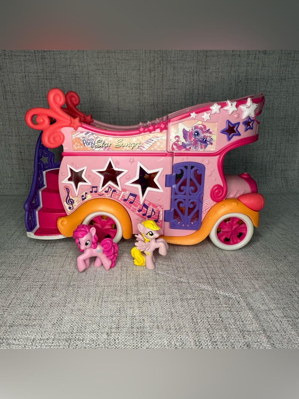 My Little Pony ponyville Star Songs stage show bus playset with 2 characters